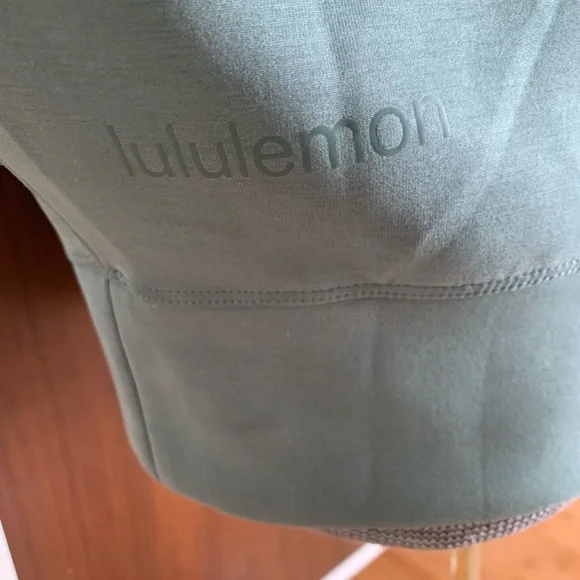 Lululemon Perfectly Oversized Crop Crew Softstreme Sweatshirt - Picture 6 of 9